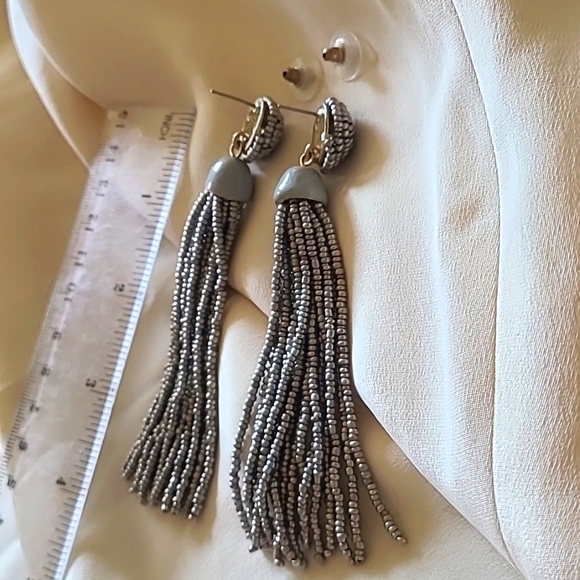 SILVER GRAY TONE BEADED TASSEL AND ENAMEL EARRINGS. - Picture 3 of 3
